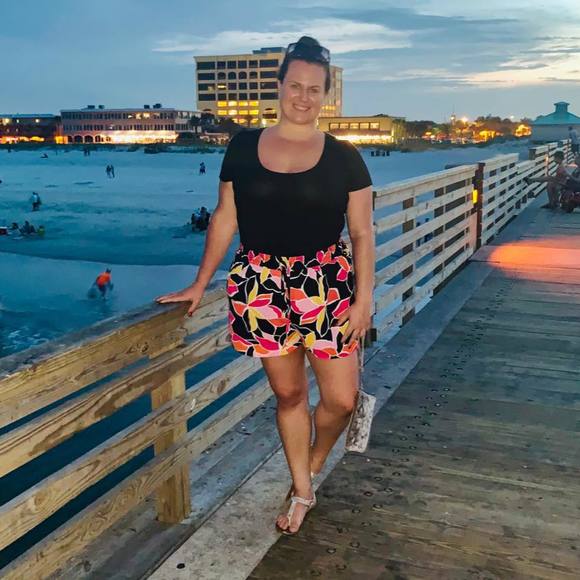 Meet your Posher, Cara - Picture 1 of 1